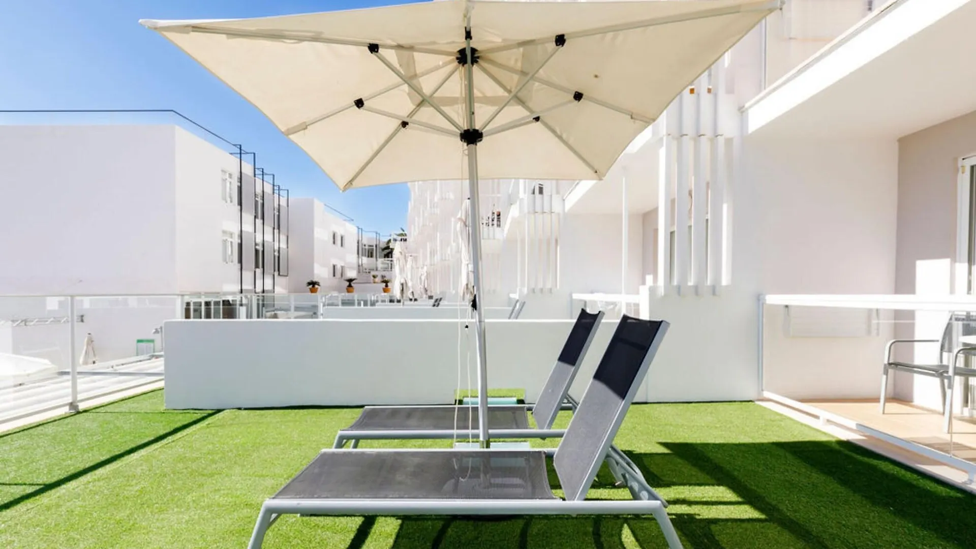 Aparthotel Y Hotel Paguera Beach Peguera