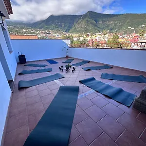 https://canary-biohostel.in-canary-islands.com